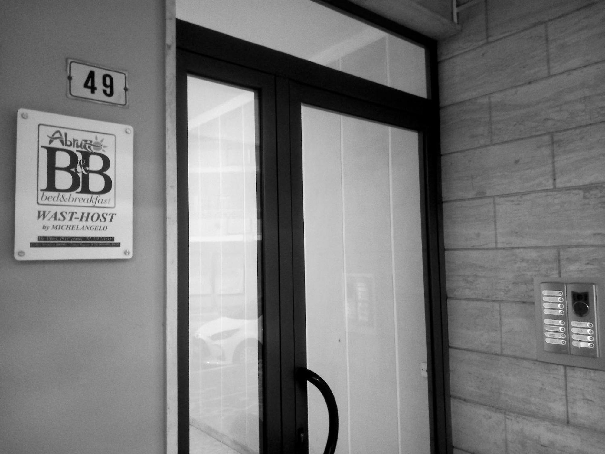 Wast-Host By Michelangelo Bed & Breakfast Vasto Exterior photo