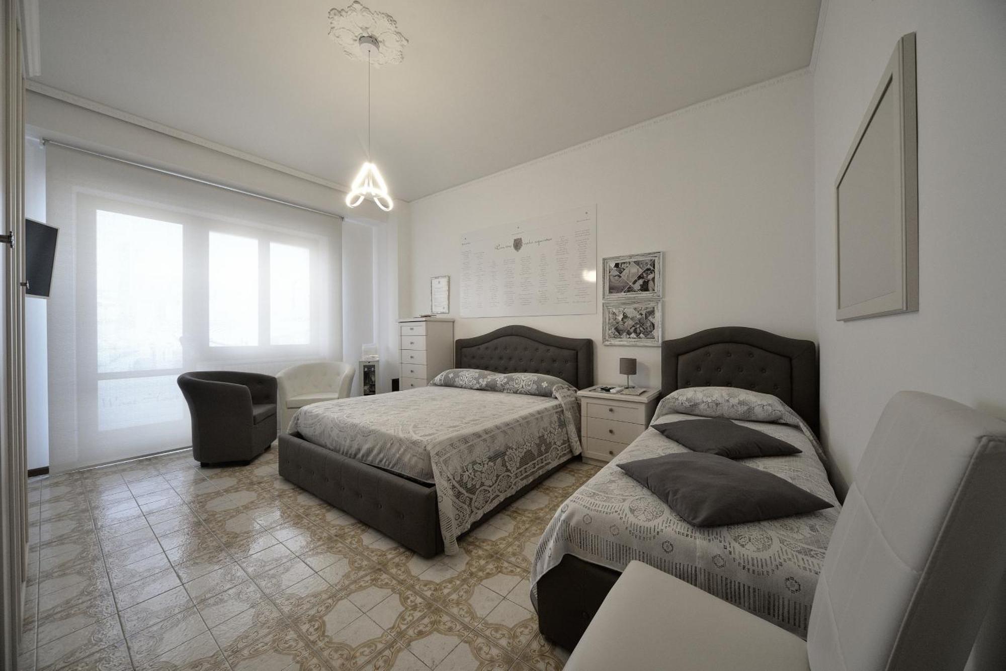 Wast-Host By Michelangelo Bed & Breakfast Vasto Room photo